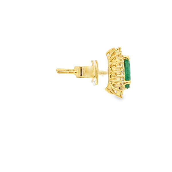 Aretes en oro amarillo de 18K con diamante de 0.76CT y esmeralda de 2.00CT