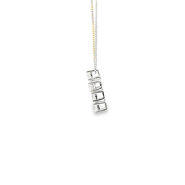 Cruz con cadena en oro de 14K OB con diamante de 0.61 ct