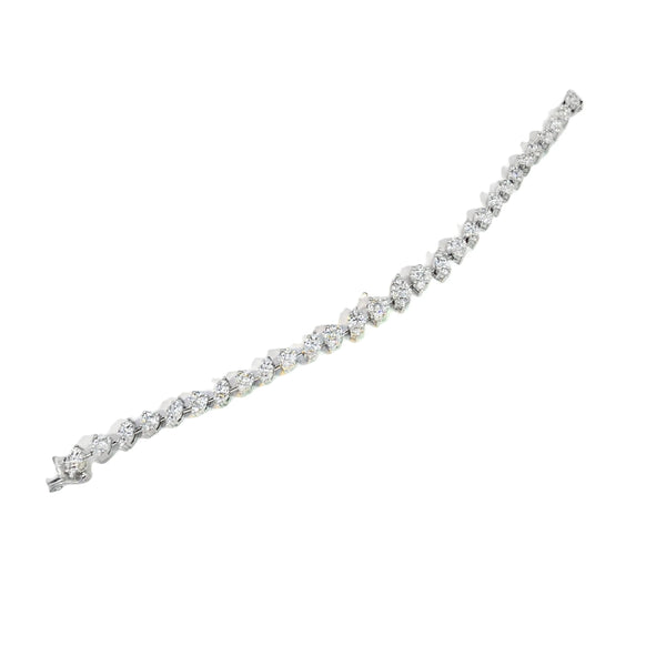 Brazalete en Oro Blanco en 18K con 4.68CT en Diamantes