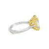 Anillo de Compromiso en Platino con Diamante Radiant 5.52CT color Z