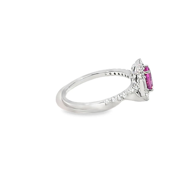 Anillo para dama en oro blanco de 14K con diamantes de 0.46 ct y zafiro rosa de 0.96 ct