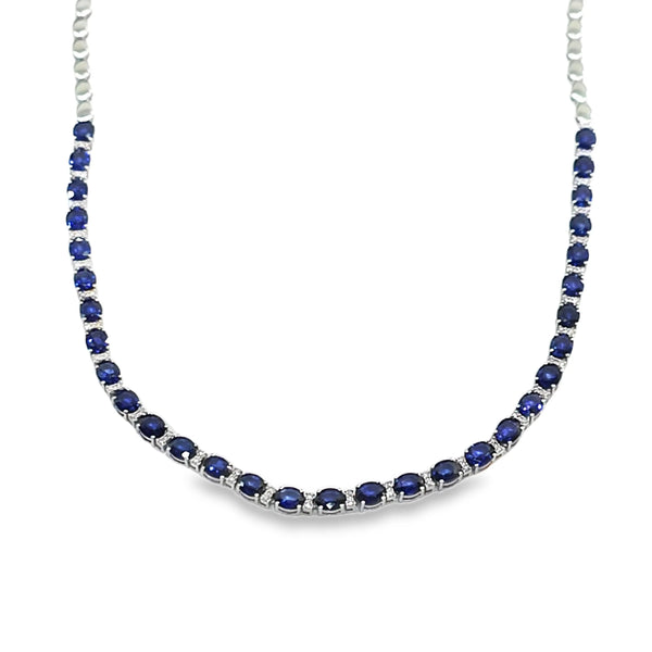 Gargantilla en oro blanco de 14K con diamantes de 0.48 ct y zafiros de 13.26 ct