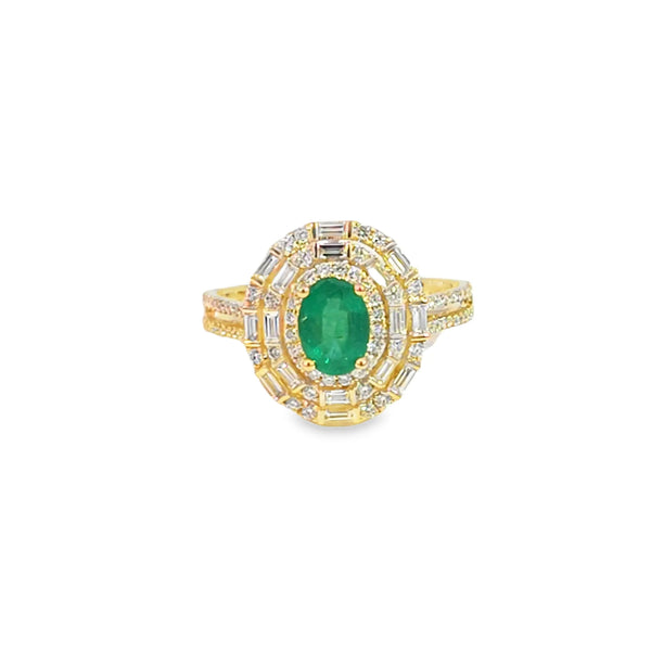 Anillo para dama en oro amarillo de 14K con diamantes de 0.73 ct y esmeralda de 0.79 ct
