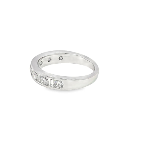 Churumbela en oro blanco de 14K con diamantes de 0.99 ct, diseño impactante