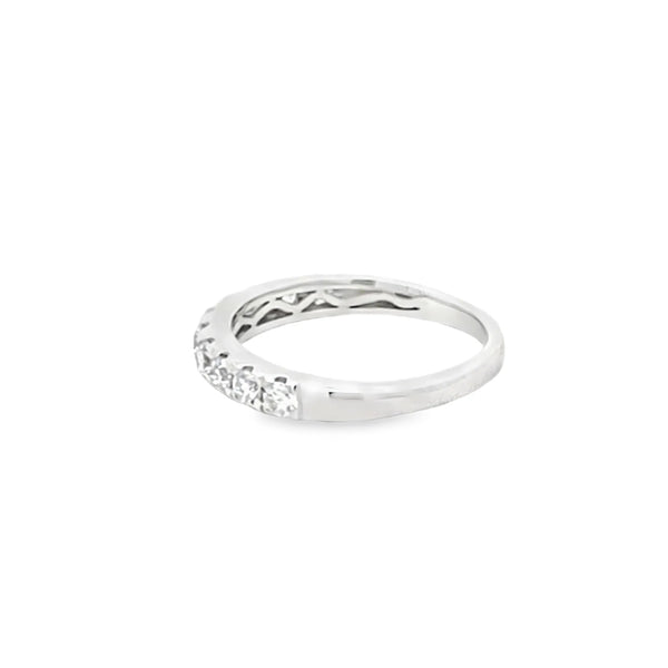 Churumbela en oro blanco de 14K con 0.74 ct en diamantes HSI1