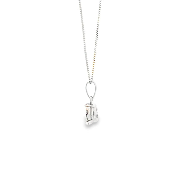 Dije con cadena en oro blanco de 14K con 0.15 ct en diamante HSI
