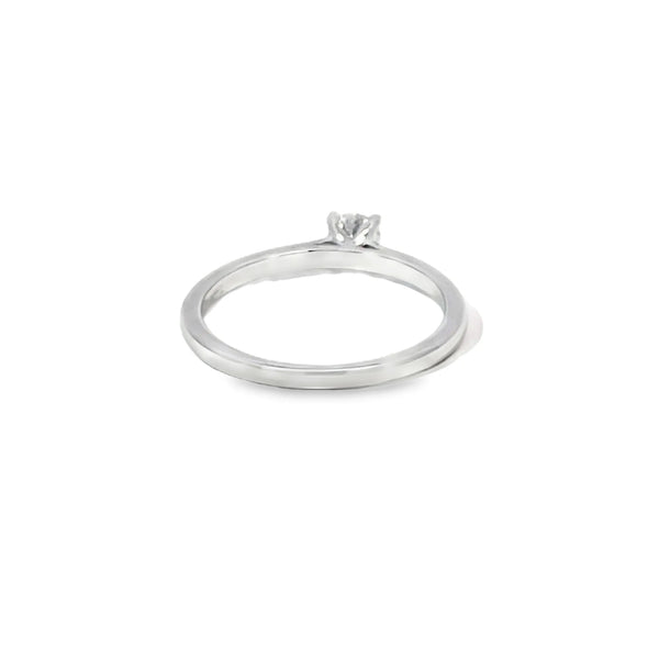 Anillo solitario en oro blanco de 14K con diamante H SI1 de 0.25 ct