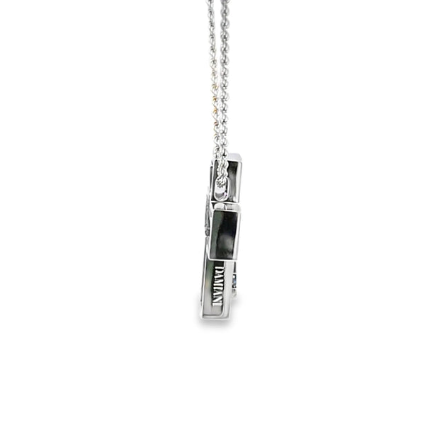 Cruz con cadena en oro de 18K OB con diamantes de 0.27 ct y 0.42 ct, acentuada con zafiro - Damiani