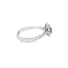 Anillo para Dama en 14K en Oro Blanco con 0.68CT en Diamantes y 0.50CT en Esmeralda
