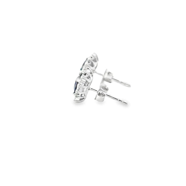 Aretes en oro blanco de 14K con 0.50 ct en diamantes y 1.84 ct en piedras centrales