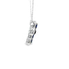 Cruz con cadena en oro blanco de 14K con 0.33 ct en diamantes y 1.39 ct de zafiro