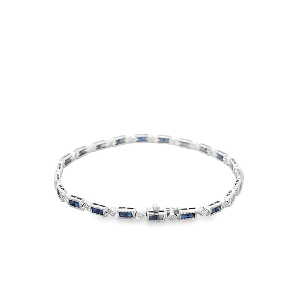 Brazalete en oro blanco de 14K con 2.31 ct en diamantes y zafiros