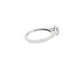Anillo solitario en oro blanco de 14K con diamante ovalado de 0.37 ct