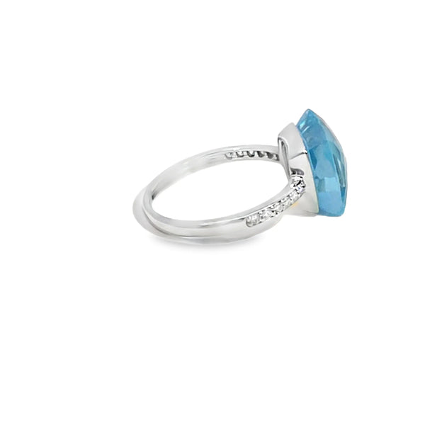 Anillo femenino en oro blanco de 14K con diamante de 0.09 ct, diseño elegante