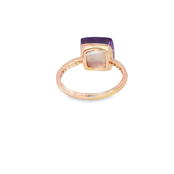 Anillo femenino en oro de 14K con diamante de 0.09 ct, estilo atemporal