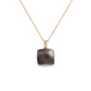 Dije en oro de 14K con diamante de 0.02 ct, estilo clásico