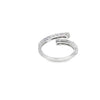 Anillo femenino en oro blanco de 18K con diamante de 0.65 ct, estilo distinguido