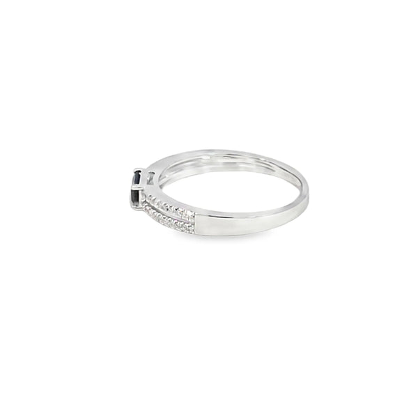 Anillo dama en oro blanco de 14K con diamante de 0.10CT