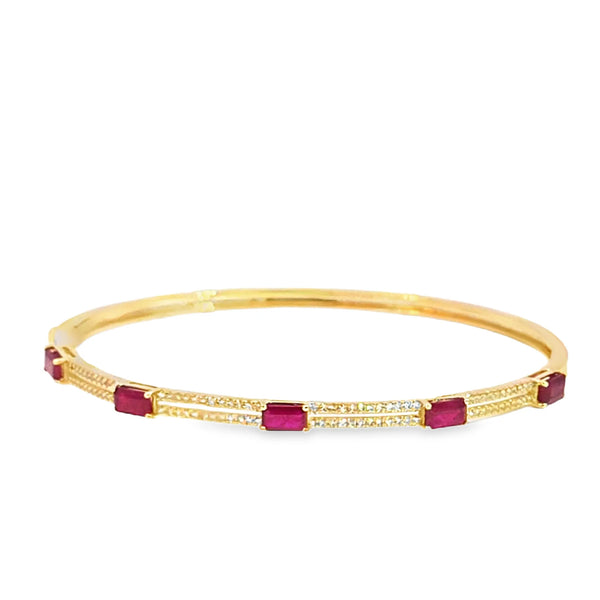 Brazalete en oro amarillo de 14K con diamante de 0.25CT y rubí de 1.49CT