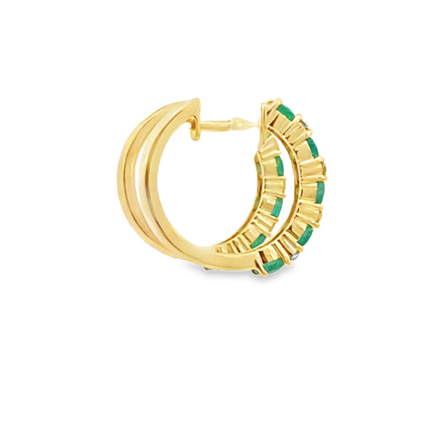 Aretes en oro amarillo de 14K con diamante de 0.18CT y esmeralda de 1.09CT