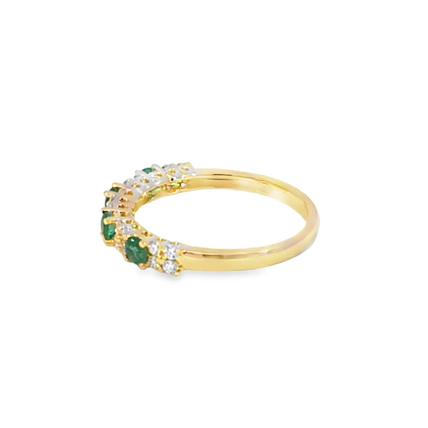 Churumbela en oro amarillo de 14K con diamantes de 0.29 ct y esmeralda de 0.46 ct