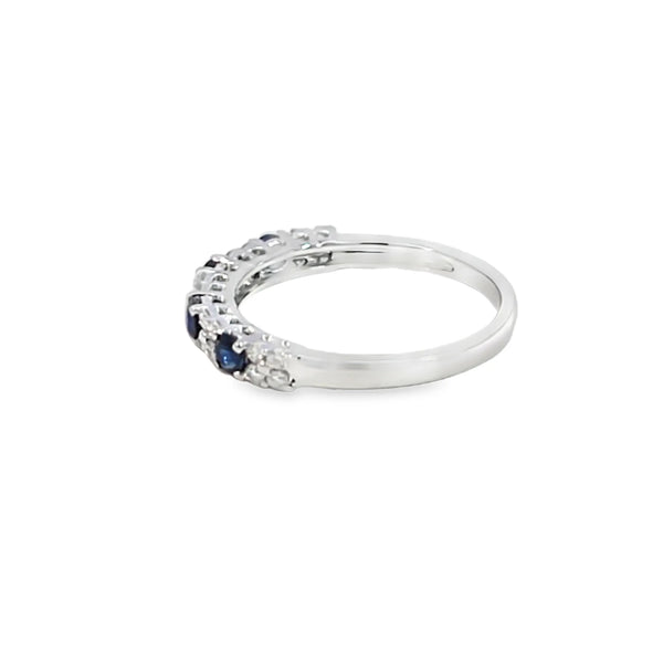 Churumbela en oro blanco de 14K con diamantes de 0.29 ct y zafiros de 0.46 ct