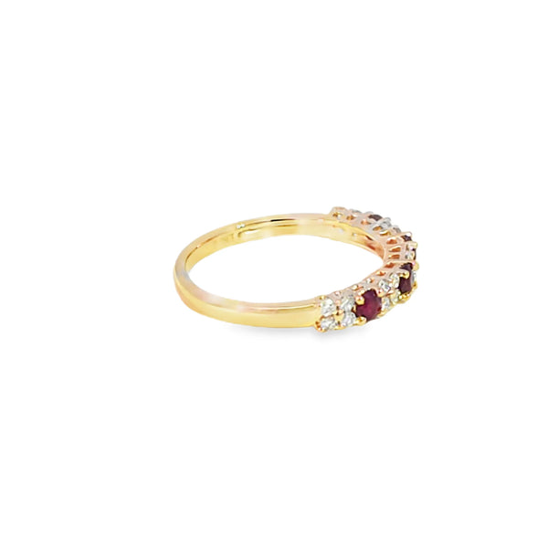 Churumbela en oro amarillo de 14K con diamantes de 0.29 ct y rubís de 0.46 ct