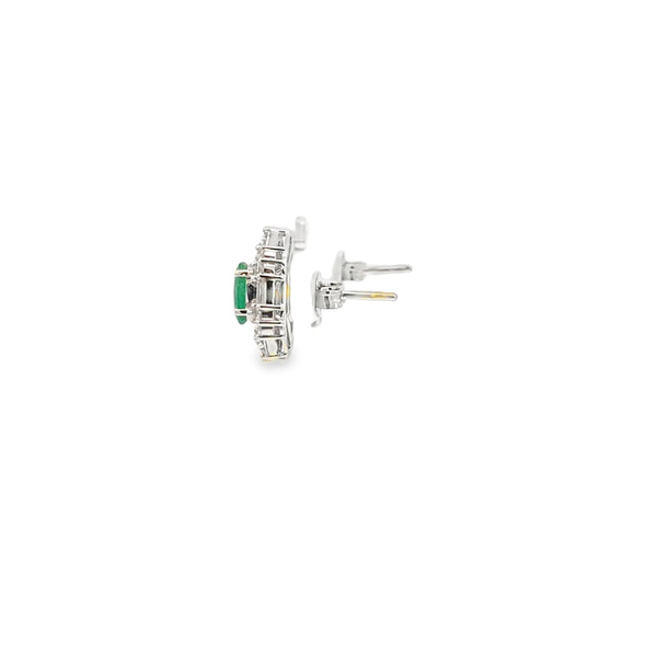 Aretes en oro blanco de 14K con diamantes de 1.23 ct y esmeralda de 1.29 ct