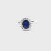 Anillo para dama en oro blanco de 14K con 0.49 ct en diamantes y 2.29 ct de zafiro