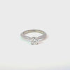 Anillo de Compromiso en 14k en Oro Blanco con 0.54 CT Diamante Central